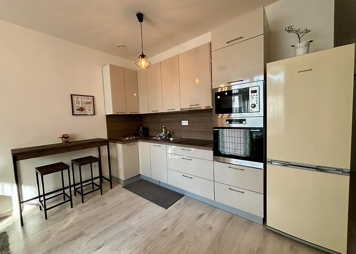 Lägenhet New, Sunny, Terrace, Grill, Parking!